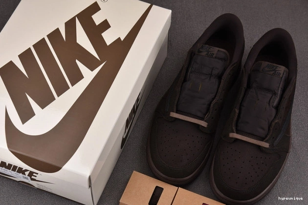 HYPE Velvet 1 DM7866-202 Brown Jordan Low Travis OG x Scott Air 0807